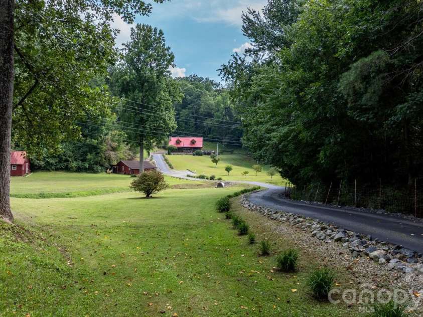100 Goose Creek Road, Marion, NC 28752.  MLS# CAR4417607, YatesRealty ID 48118. 