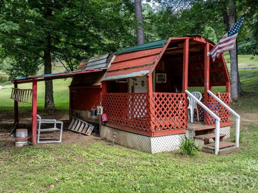 100 Goose Creek Road, Marion, NC 28752.  MLS# CAR4417607, YatesRealty ID 48118. 