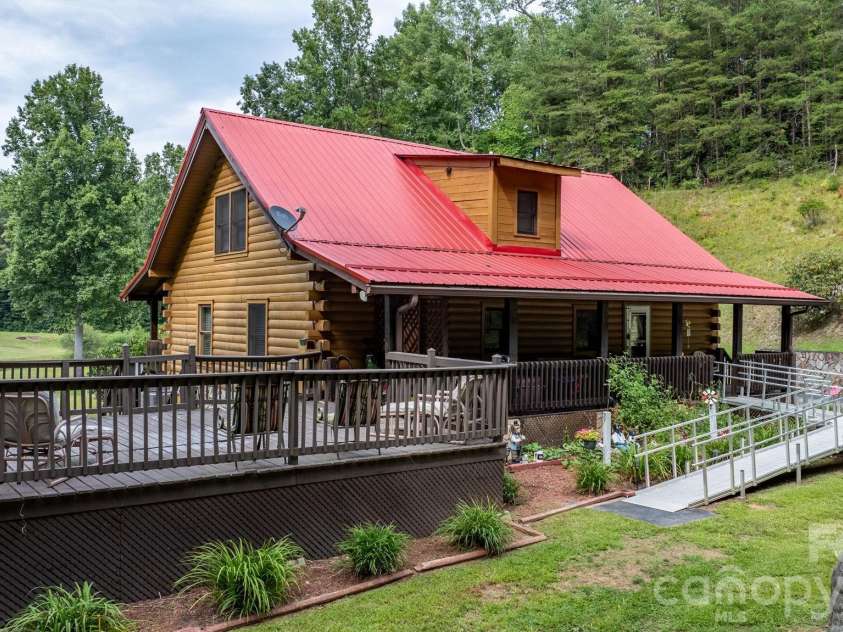 100 Goose Creek Road, Marion, NC 28752.  MLS# CAR4417607, YatesRealty ID 48118. 