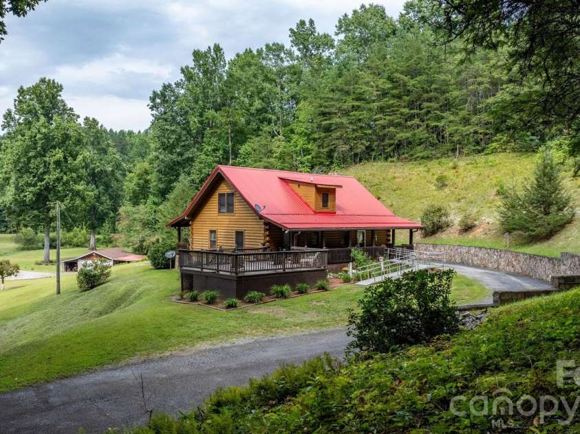 100 Goose Creek Road, Marion, NC 28752.  MLS# CAR4417607, YatesRealty ID 48118. 