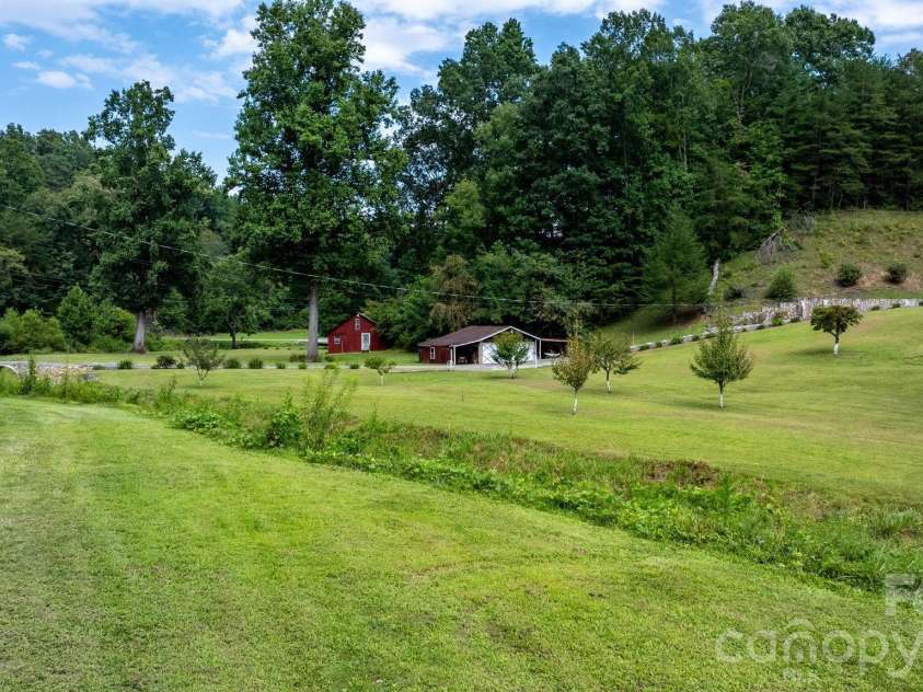 100 Goose Creek Road, Marion, NC 28752.  MLS# CAR4417607, YatesRealty ID 48118. 