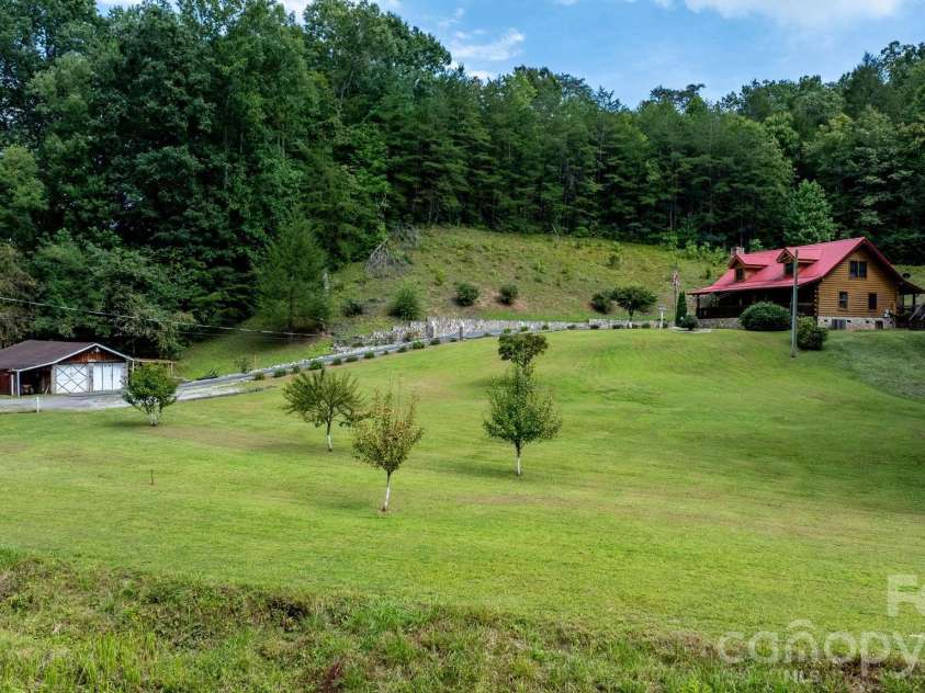 100 Goose Creek Road, Marion, NC 28752.  MLS# CAR4417607, YatesRealty ID 48118. 