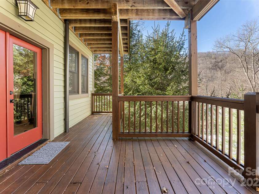 142 Allspice Court, Tuckasegee, NC 28783.  MLS# CAR4220661, YatesRealty ID 4812. 