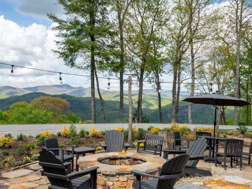 142 Allspice Court, Tuckasegee, NC 28783.  MLS# CAR4220661, YatesRealty ID 4812. 