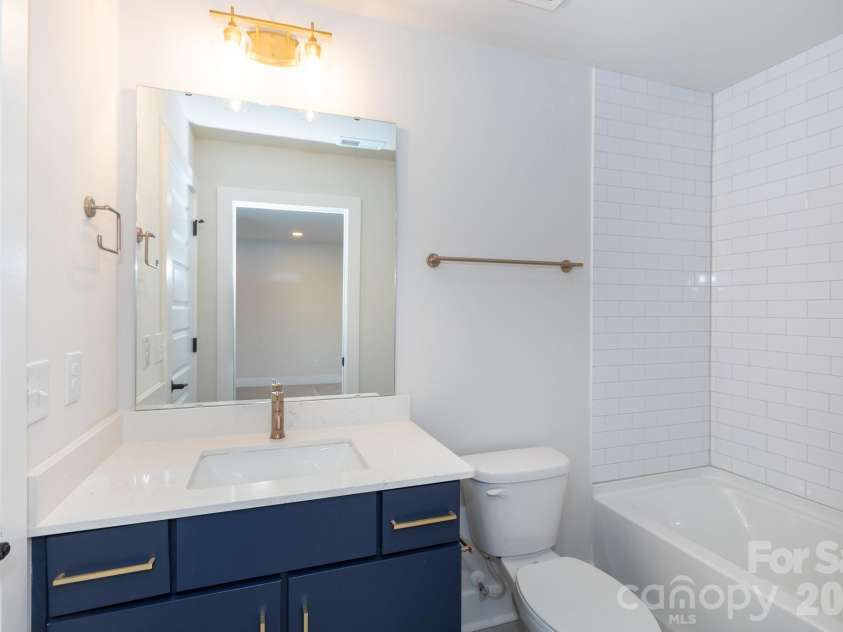 3538 Saker Lane, Charlotte, NC 28211.  MLS# CAR4357840, YatesRealty ID 4812. 