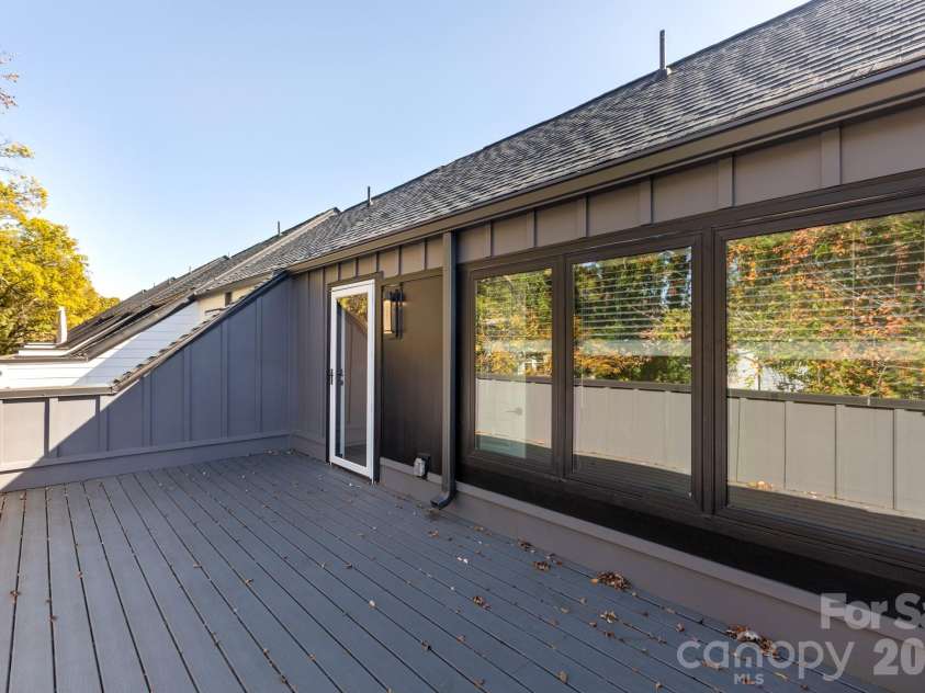 3538 Saker Lane, Charlotte, NC 28211.  MLS# CAR4357840, YatesRealty ID 4812. 