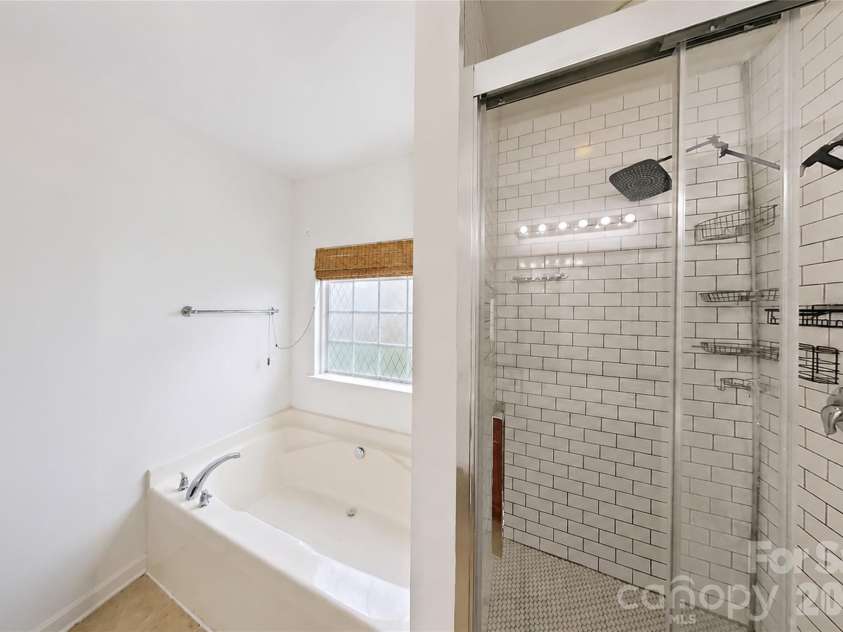 104 Planters Drive, Statesville, NC 28677.  MLS# CAR4419577, YatesRealty ID 48121. 