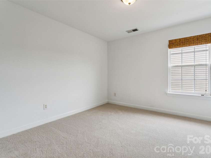 104 Planters Drive, Statesville, NC 28677.  MLS# CAR4419577, YatesRealty ID 48121. 