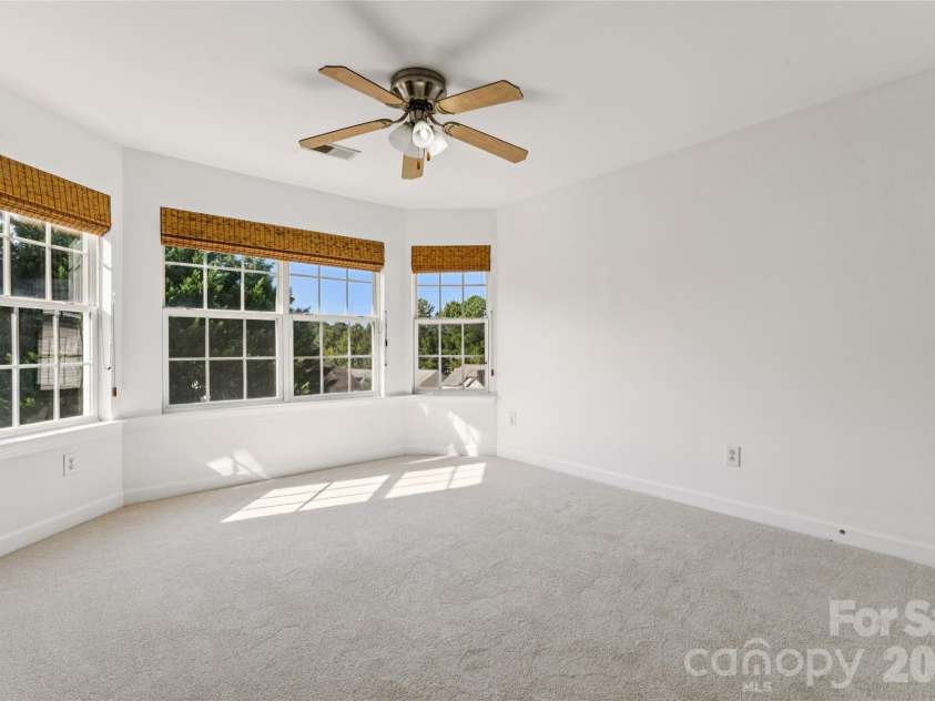 104 Planters Drive, Statesville, NC 28677.  MLS# CAR4419577, YatesRealty ID 48121. 