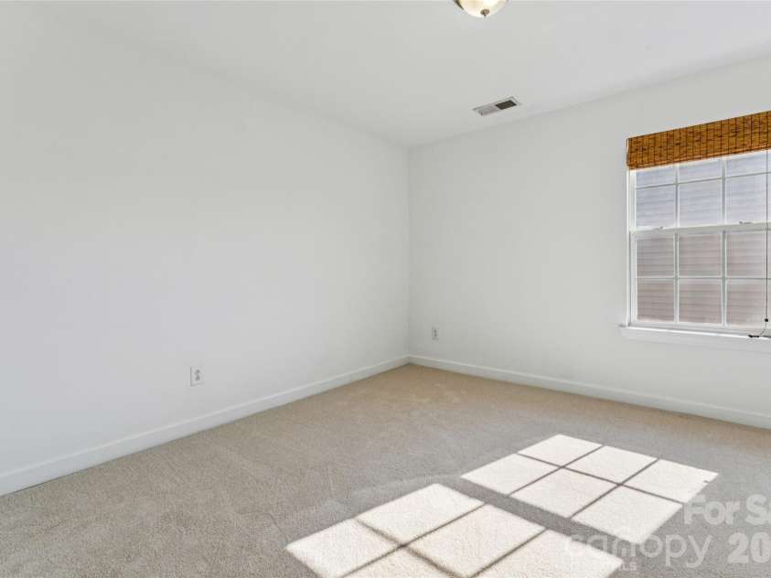 104 Planters Drive, Statesville, NC 28677.  MLS# CAR4419577, YatesRealty ID 48121. 