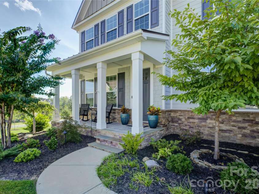 14219 Twin Eagles Lane, Charlotte, NC 28278.  MLS# CAR4418745, YatesRealty ID 48122. 
