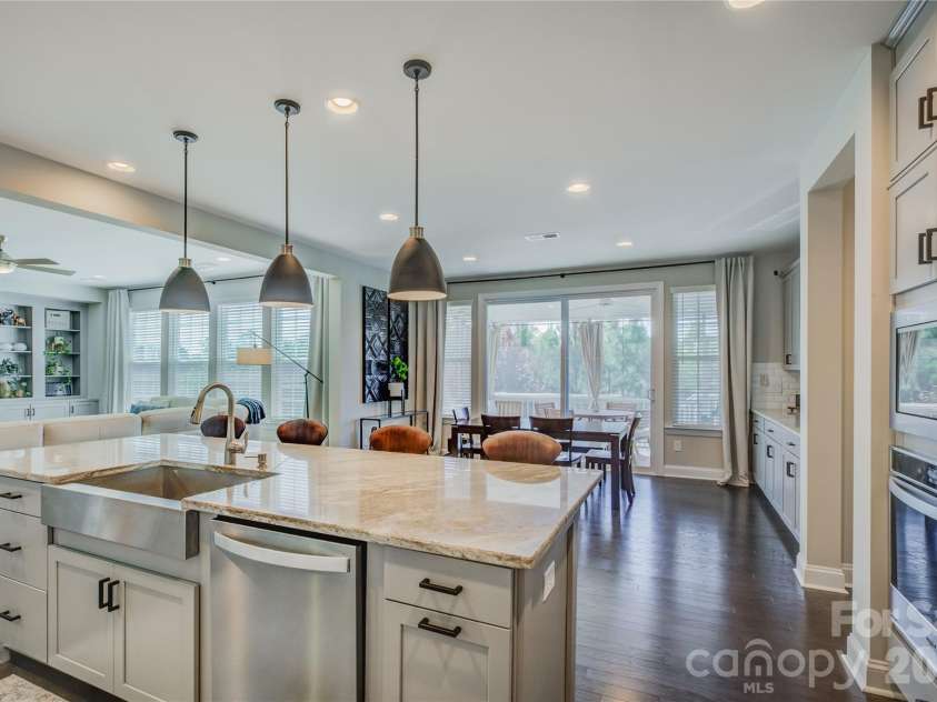 14219 Twin Eagles Lane, Charlotte, NC 28278.  MLS# CAR4418745, YatesRealty ID 48122. 