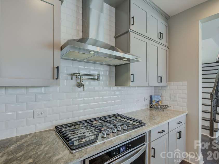 14219 Twin Eagles Lane, Charlotte, NC 28278.  MLS# CAR4418745, YatesRealty ID 48122. 
