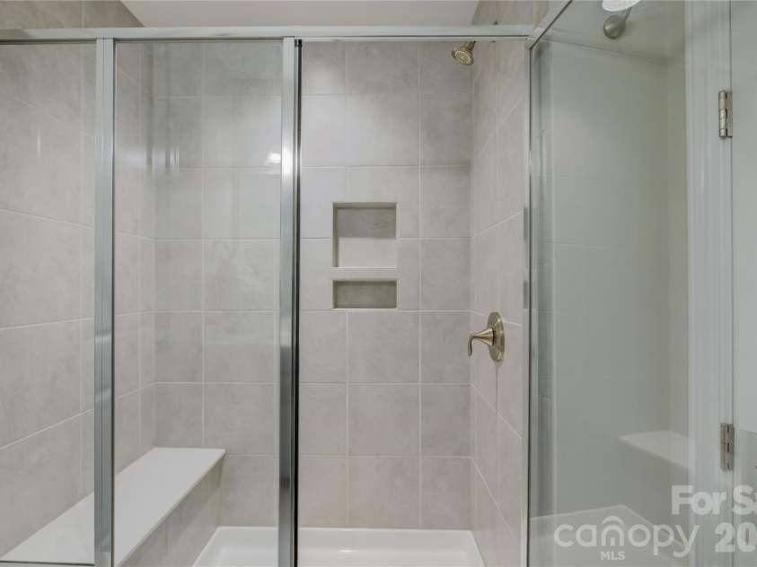 14219 Twin Eagles Lane, Charlotte, NC 28278.  MLS# CAR4418745, YatesRealty ID 48122. 