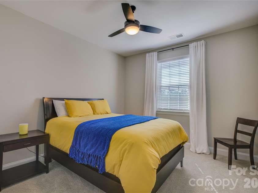 14219 Twin Eagles Lane, Charlotte, NC 28278.  MLS# CAR4418745, YatesRealty ID 48122. 