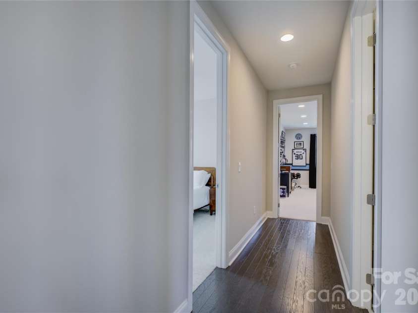 14219 Twin Eagles Lane, Charlotte, NC 28278.  MLS# CAR4418745, YatesRealty ID 48122. 
