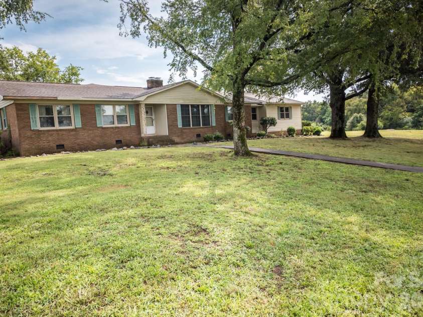 5522 Gilboa Road, Marshville, NC 28103.  MLS# CAR4419896, YatesRealty ID 48123. 