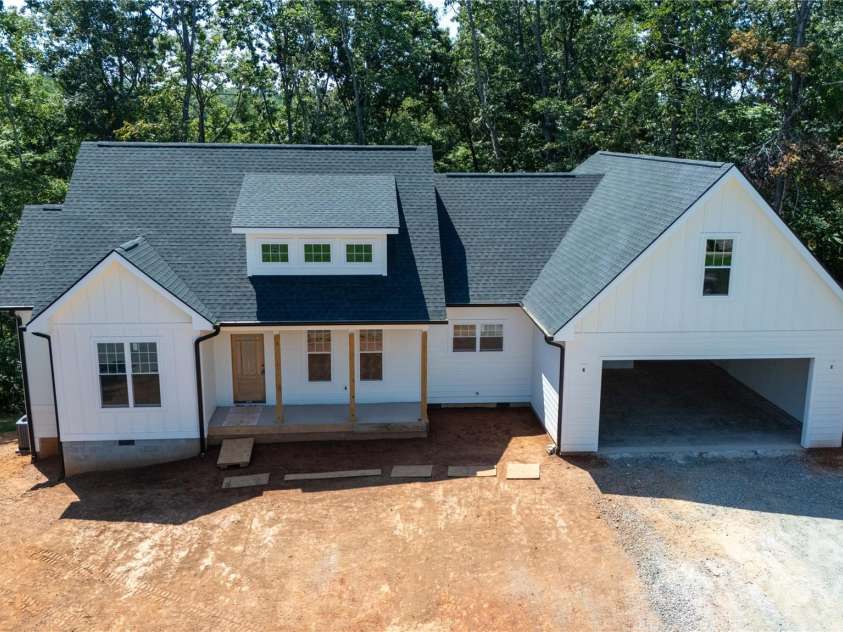 436 Dublin Lane, Columbus, NC 28722.  MLS# CAR4420014, YatesRealty ID 48127. 