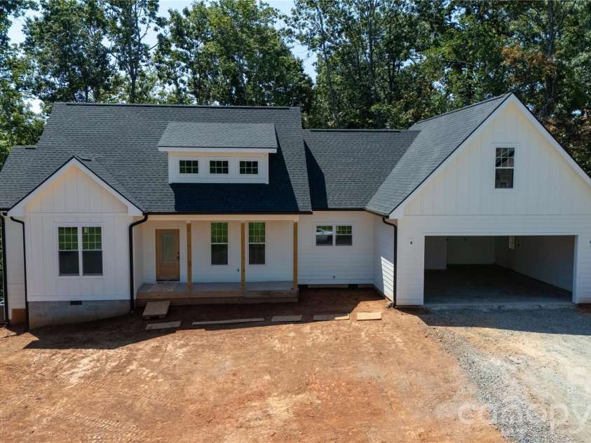436 Dublin Lane, Columbus, NC 28722.  MLS# CAR4420014, YatesRealty ID 48127. 