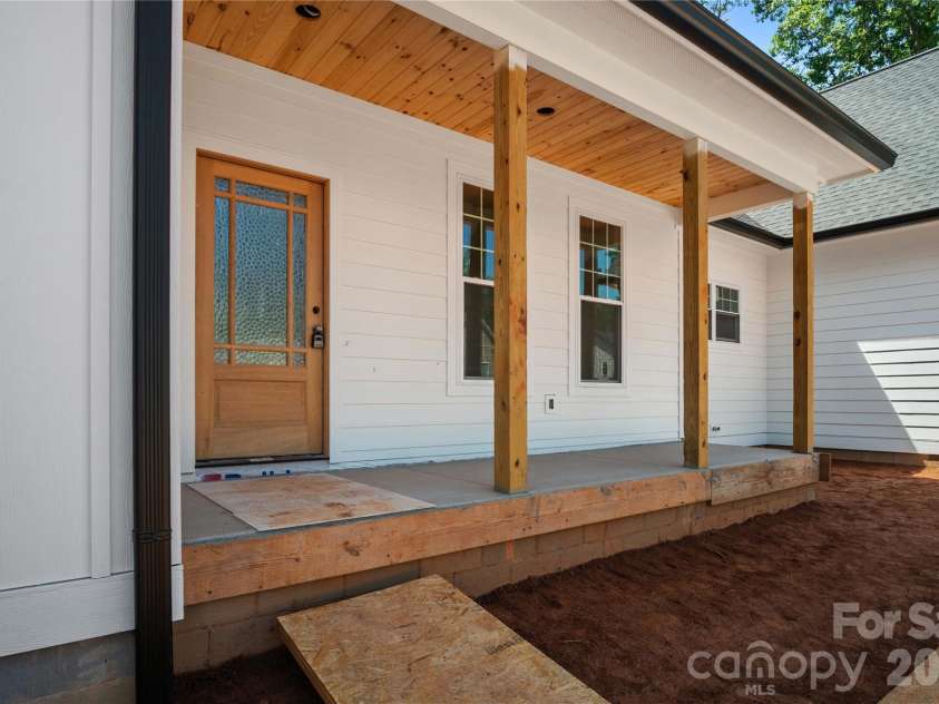 436 Dublin Lane, Columbus, NC 28722.  MLS# CAR4420014, YatesRealty ID 48127. 