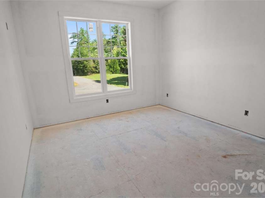 436 Dublin Lane, Columbus, NC 28722.  MLS# CAR4420014, YatesRealty ID 48127. 