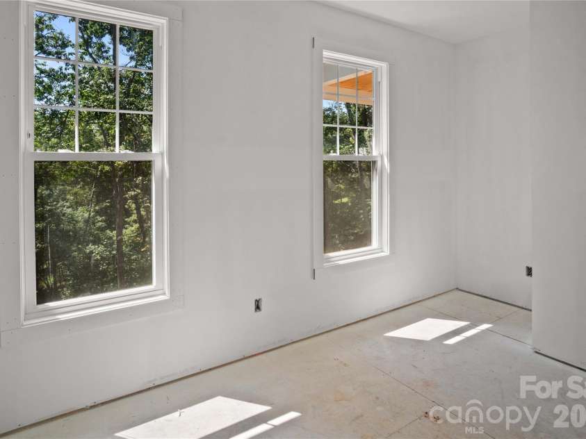 436 Dublin Lane, Columbus, NC 28722.  MLS# CAR4420014, YatesRealty ID 48127. 
