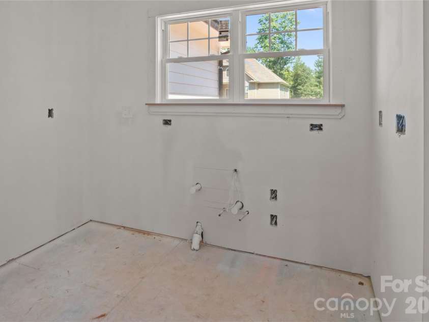 436 Dublin Lane, Columbus, NC 28722.  MLS# CAR4420014, YatesRealty ID 48127. 