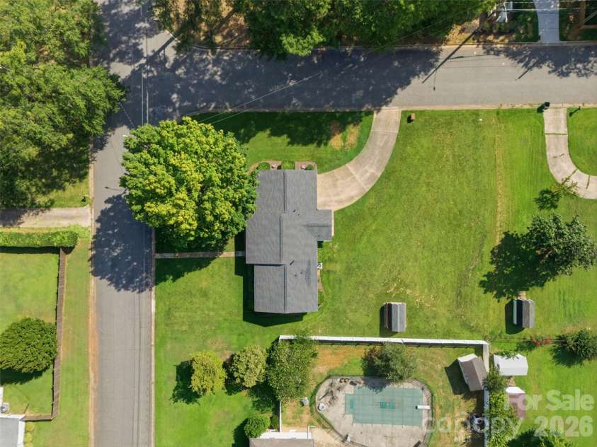 2311 Shaw Avenue, Gastonia, NC 28054.  MLS# CAR4418692, YatesRealty ID 48128. 