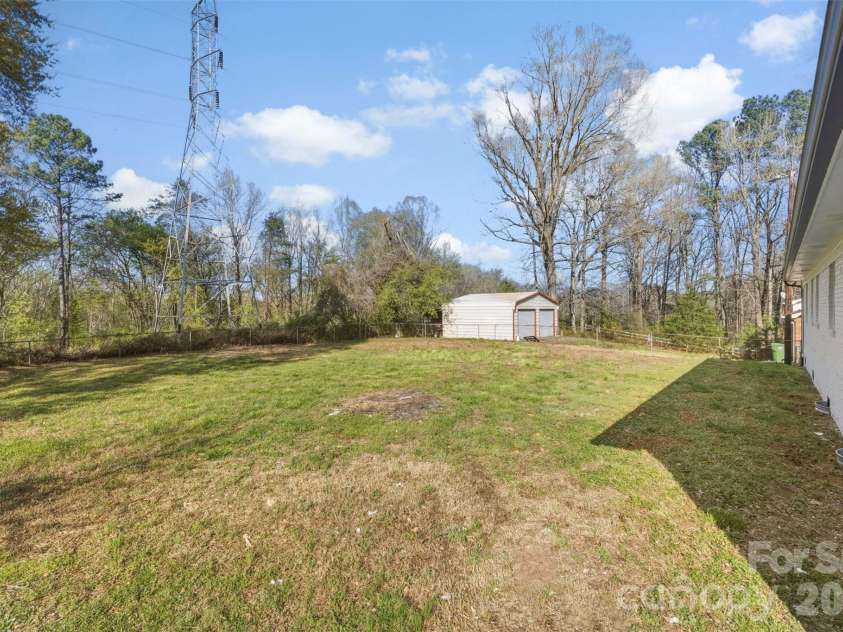 2516 Judith Avenue, Gastonia, NC 28054.  MLS# CAR4358438, YatesRealty ID 4813. 