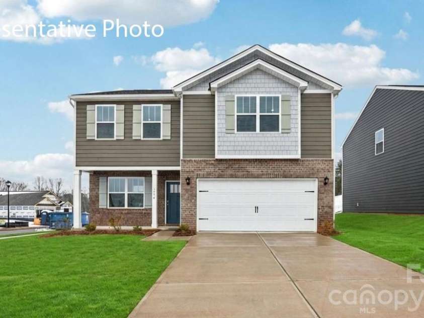 472 Dazzle Loop, Newton, NC 28658.  MLS# CAR4420341, YatesRealty ID 48135. 