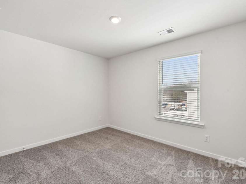 472 Dazzle Loop, Newton, NC 28658.  MLS# CAR4420341, YatesRealty ID 48135. 