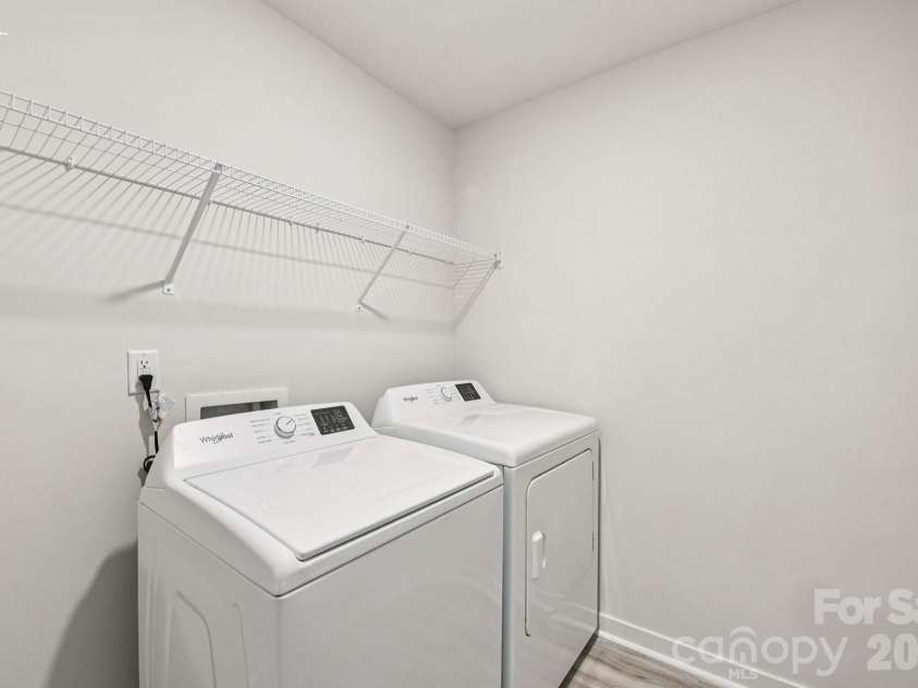 472 Dazzle Loop, Newton, NC 28658.  MLS# CAR4420341, YatesRealty ID 48135. 