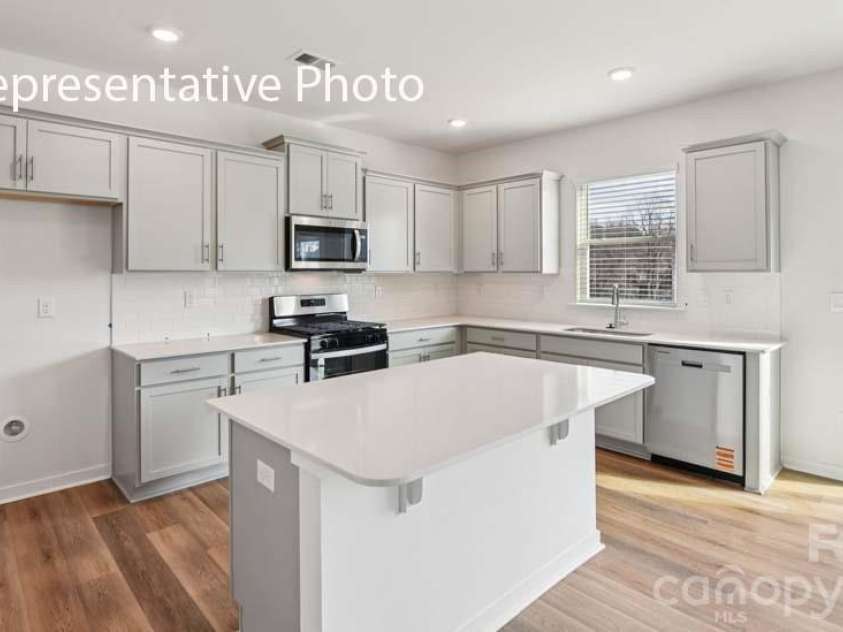 158 Apple Orchard Court, Statesville, NC 28677.  MLS# CAR4346653, YatesRealty ID 4814. 