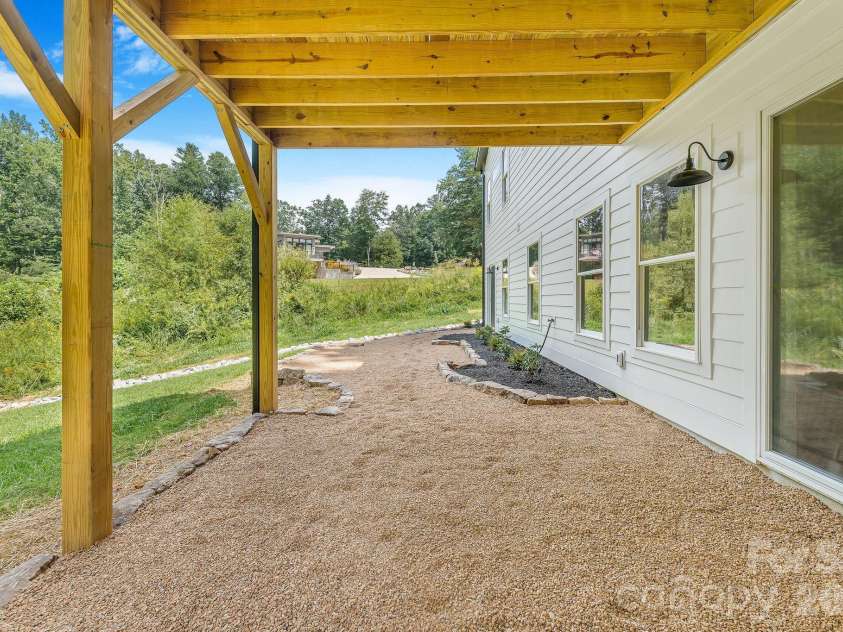 447 Blooming Laurel Drive, Hendersonville, NC 28792.  MLS# CAR4416283, YatesRealty ID 48140. Ideal for Additional Seating/Firepit
