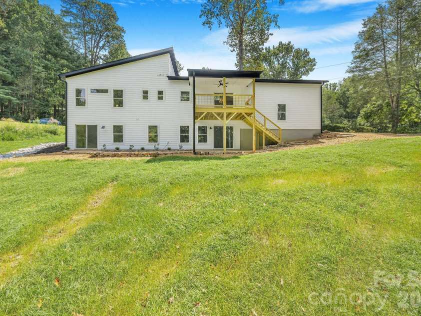 447 Blooming Laurel Drive, Hendersonville, NC 28792.  MLS# CAR4416283, YatesRealty ID 48140. Spacious and Useable Backyard