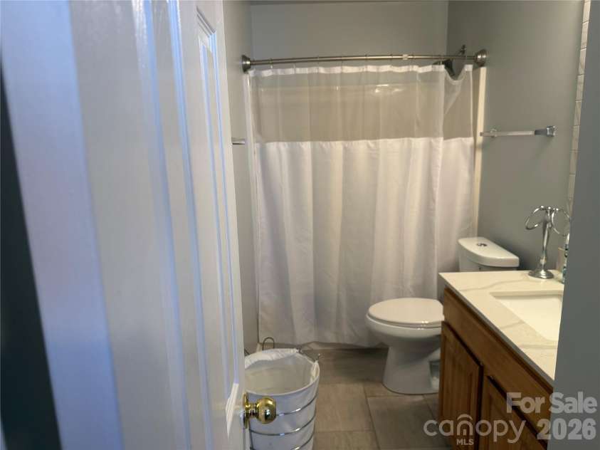 551 Porter Street, Charlotte, NC 28208.  MLS# CAR4420358, YatesRealty ID 48141. 