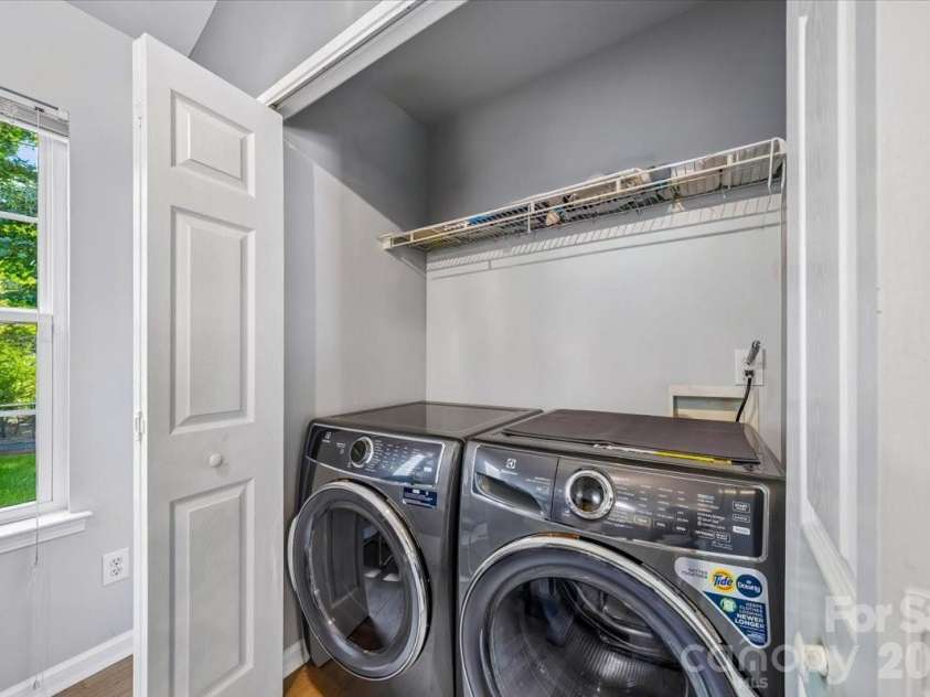 551 Porter Street, Charlotte, NC 28208.  MLS# CAR4420358, YatesRealty ID 48141. 
