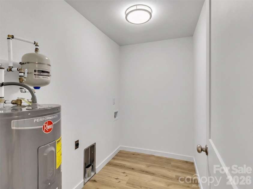 80 Mcelroy Street, Waynesville, NC 28786.  MLS# CAR4420052, YatesRealty ID 48142. 