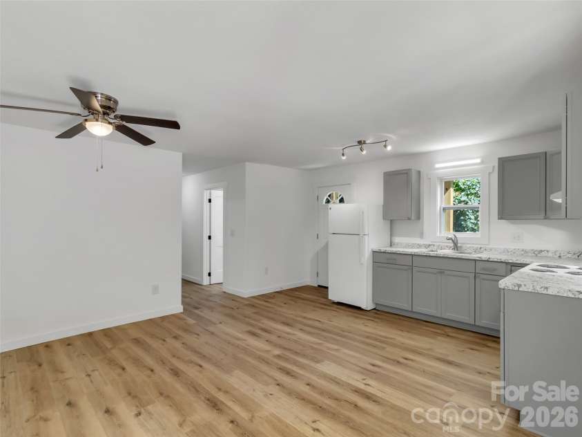 80 Mcelroy Street, Waynesville, NC 28786.  MLS# CAR4420052, YatesRealty ID 48142. 