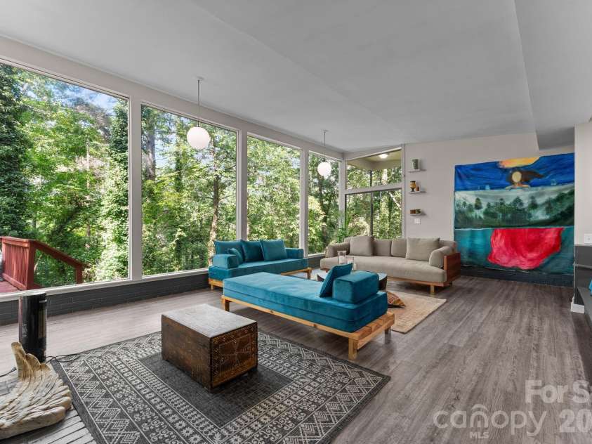 103 Riverwood Drive, Sylva, NC 28779.  MLS# CAR4420195, YatesRealty ID 48144. Beautiful Great Room, just bring your Dining Tabe