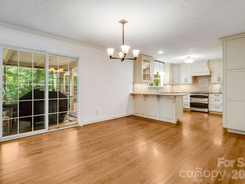 129 Whisperwood Drive, Hendersonville, NC 28791.  MLS# CAR4419413, YatesRealty ID 48149. 