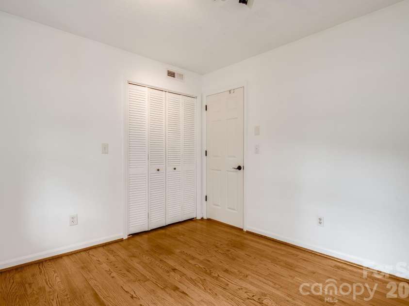 129 Whisperwood Drive, Hendersonville, NC 28791.  MLS# CAR4419413, YatesRealty ID 48149. 