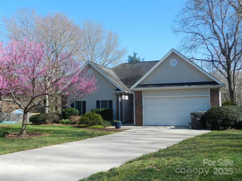 3673 Trabert Court, Gastonia, NC 28056.  MLS# CAR4237627, YatesRealty ID 4815. 