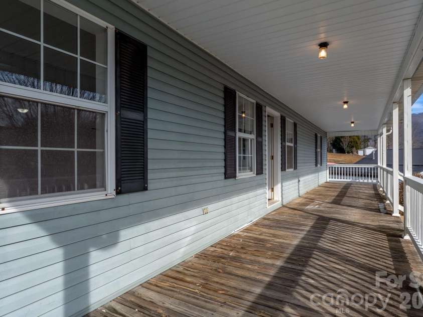 7215 Hwy 421 Highway, Vilas, NC 28692.  MLS# CAR4346683, YatesRealty ID 4815. 