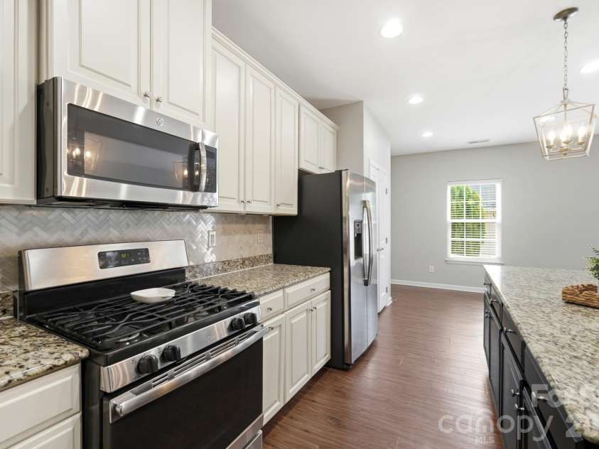 6564 Hasley Woods Drive, Huntersville, NC 28078.  MLS# CAR4410992, YatesRealty ID 48153. 