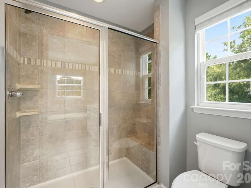 6564 Hasley Woods Drive, Huntersville, NC 28078.  MLS# CAR4410992, YatesRealty ID 48153. Master bath