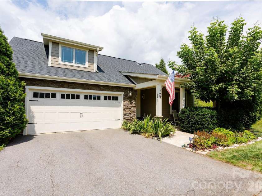 28 Westfield Way, Candler, NC 28715.  MLS# CAR4417037, YatesRealty ID 48154. 