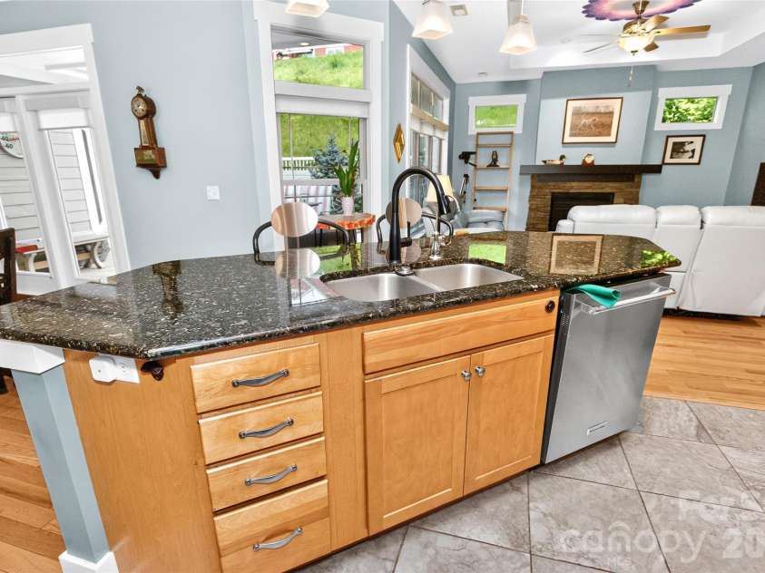 28 Westfield Way, Candler, NC 28715.  MLS# CAR4417037, YatesRealty ID 48154. 