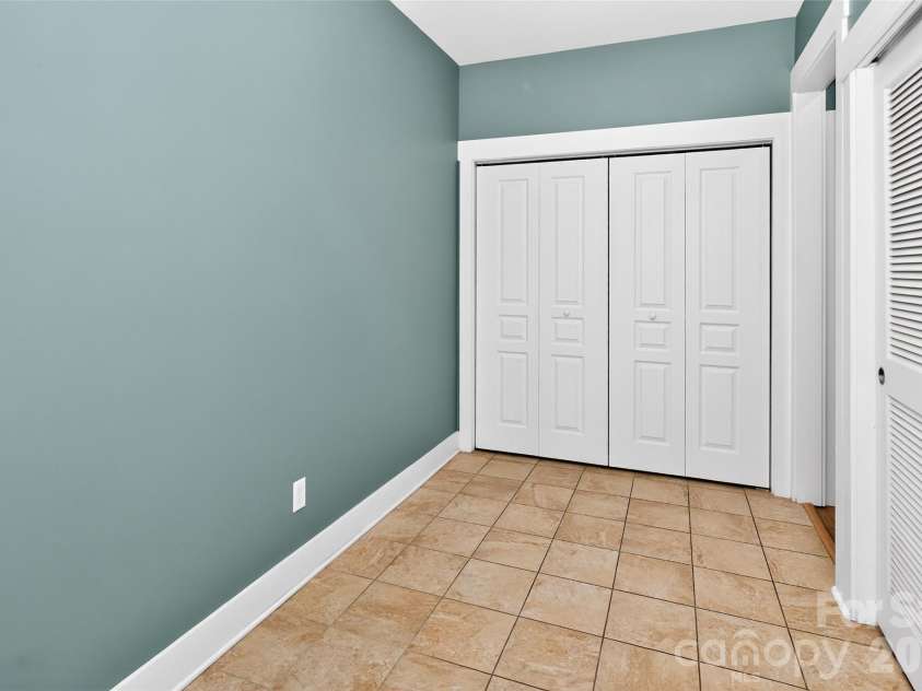 28 Westfield Way, Candler, NC 28715.  MLS# CAR4417037, YatesRealty ID 48154. 