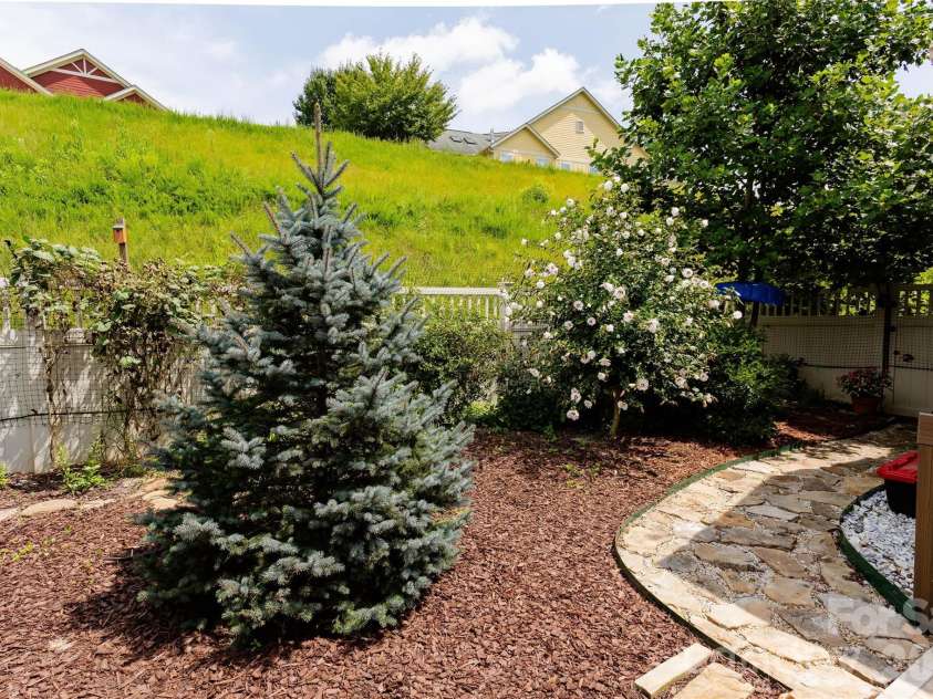 28 Westfield Way, Candler, NC 28715.  MLS# CAR4417037, YatesRealty ID 48154. 